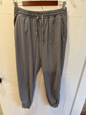 Old Navy Women's Gray Drawstring Jogger Pants